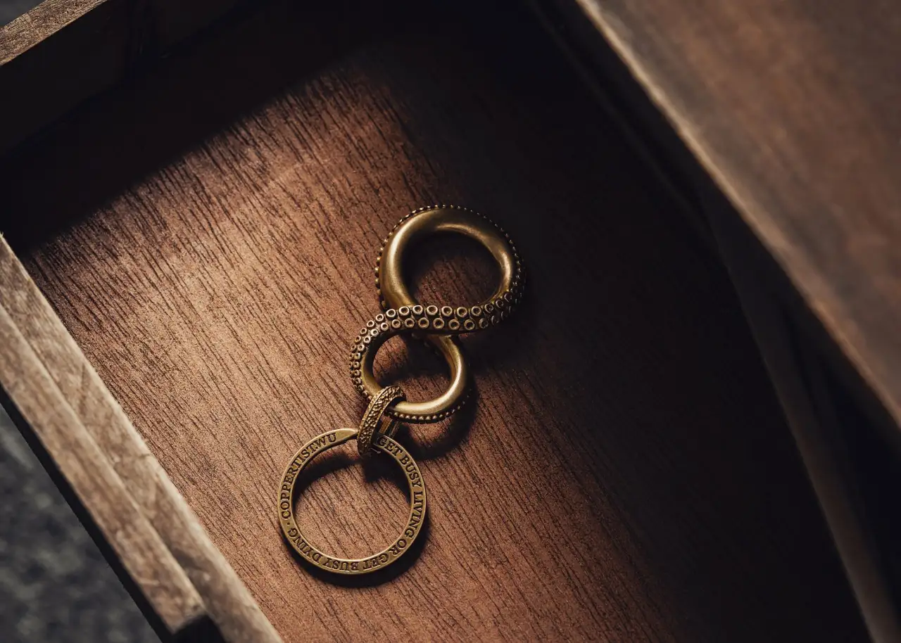 钥匙扣与钥匙链材质选购指南:不锈钢与皮革工艺对比分析正文配图 1